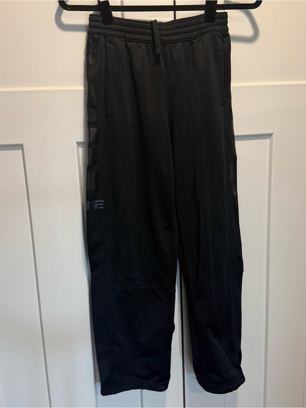 Nike Dri Fit Boy’s Black Athletic Sweat Pants - Comfortable Performance Fit XL